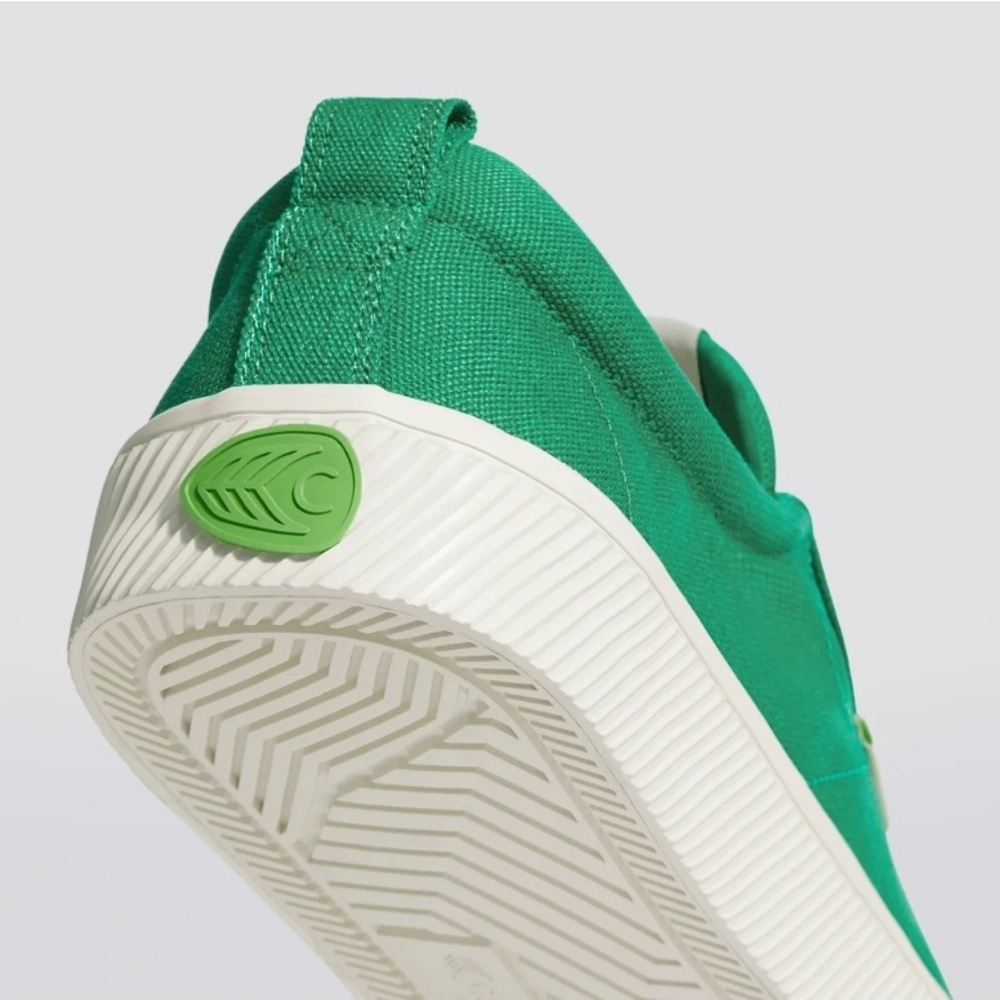 NIB Cariuma OCA Low Green Canvas - Size 9 - Picture 3 of 4